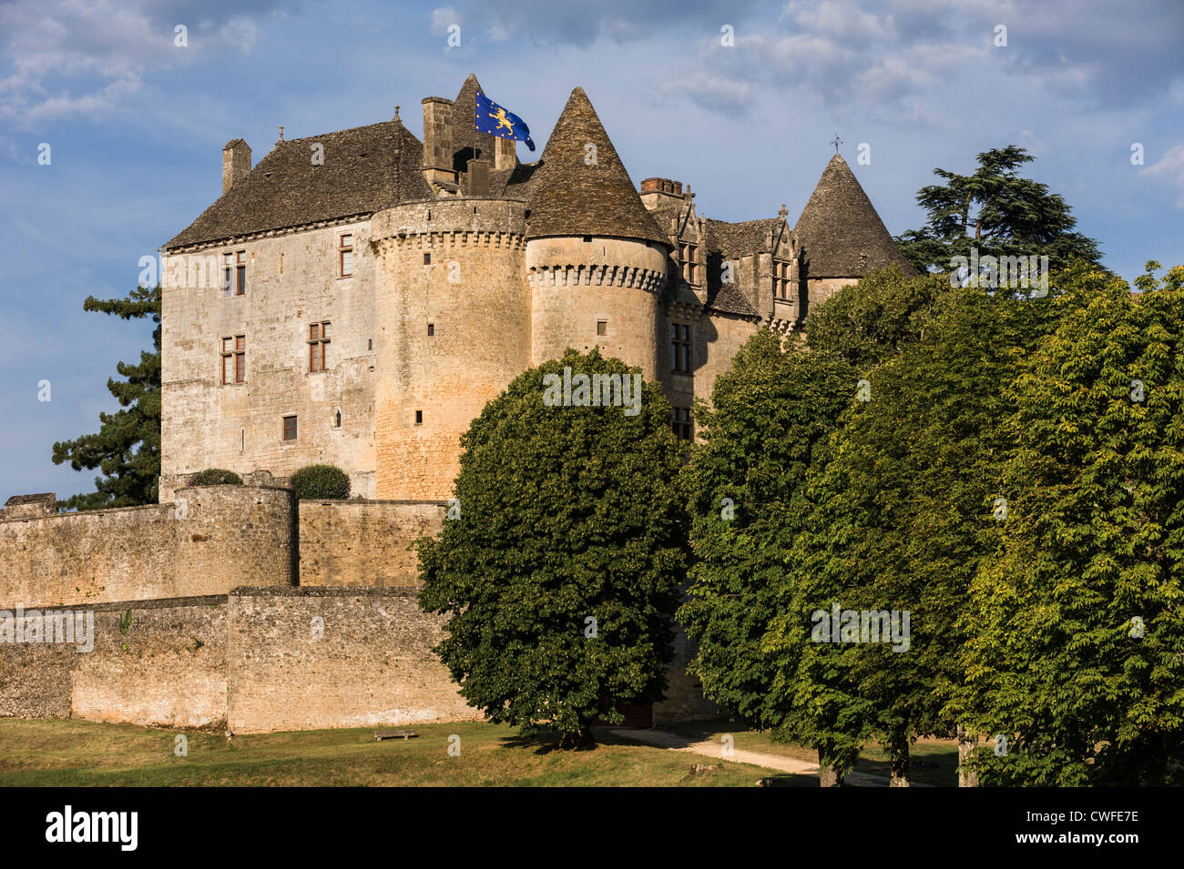 Chateau de fenelon hi-res stock photography and images - Alamy, image size:1300x955