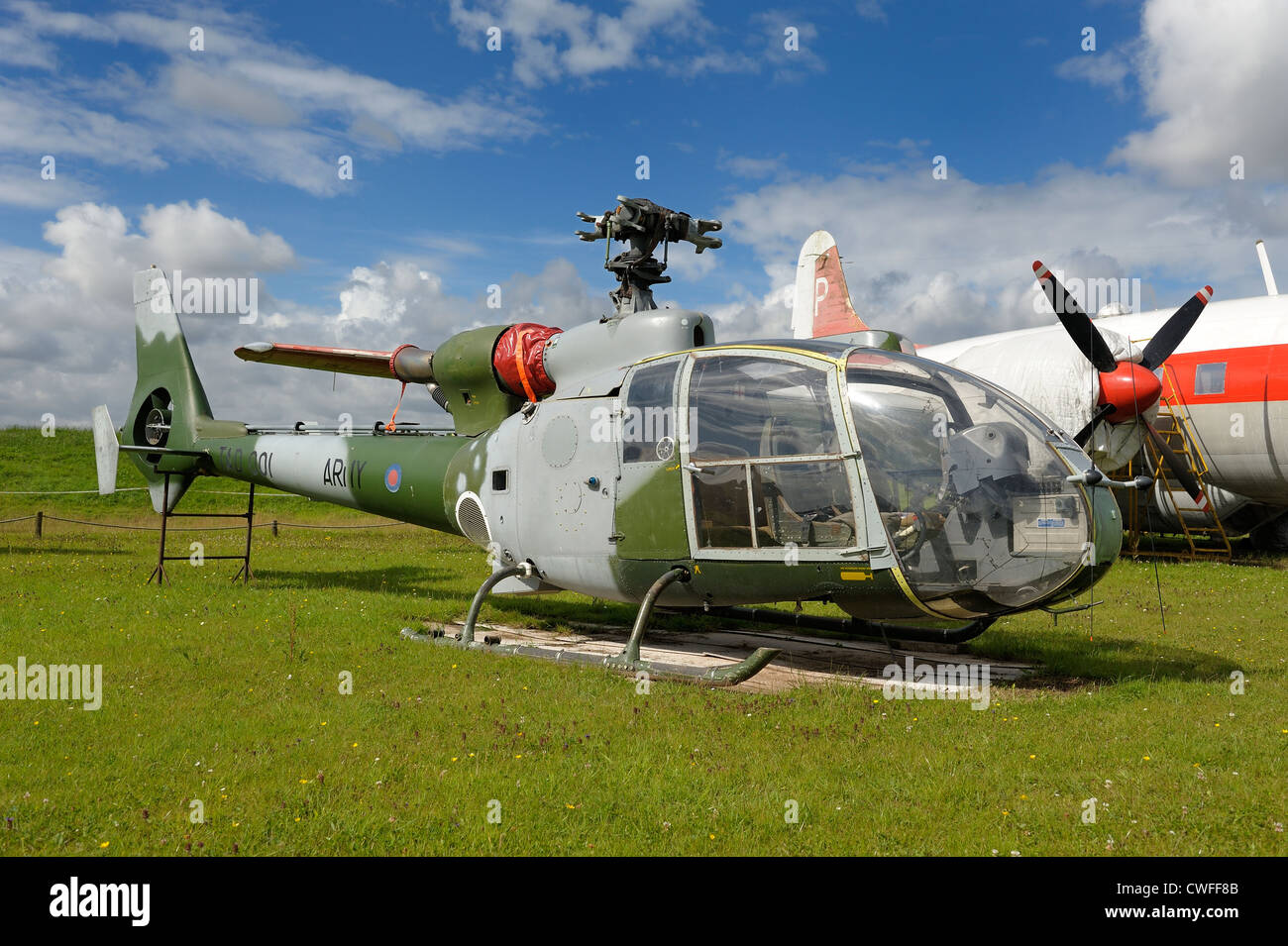 Army helicopter hi-res stock photography and images - Alamy