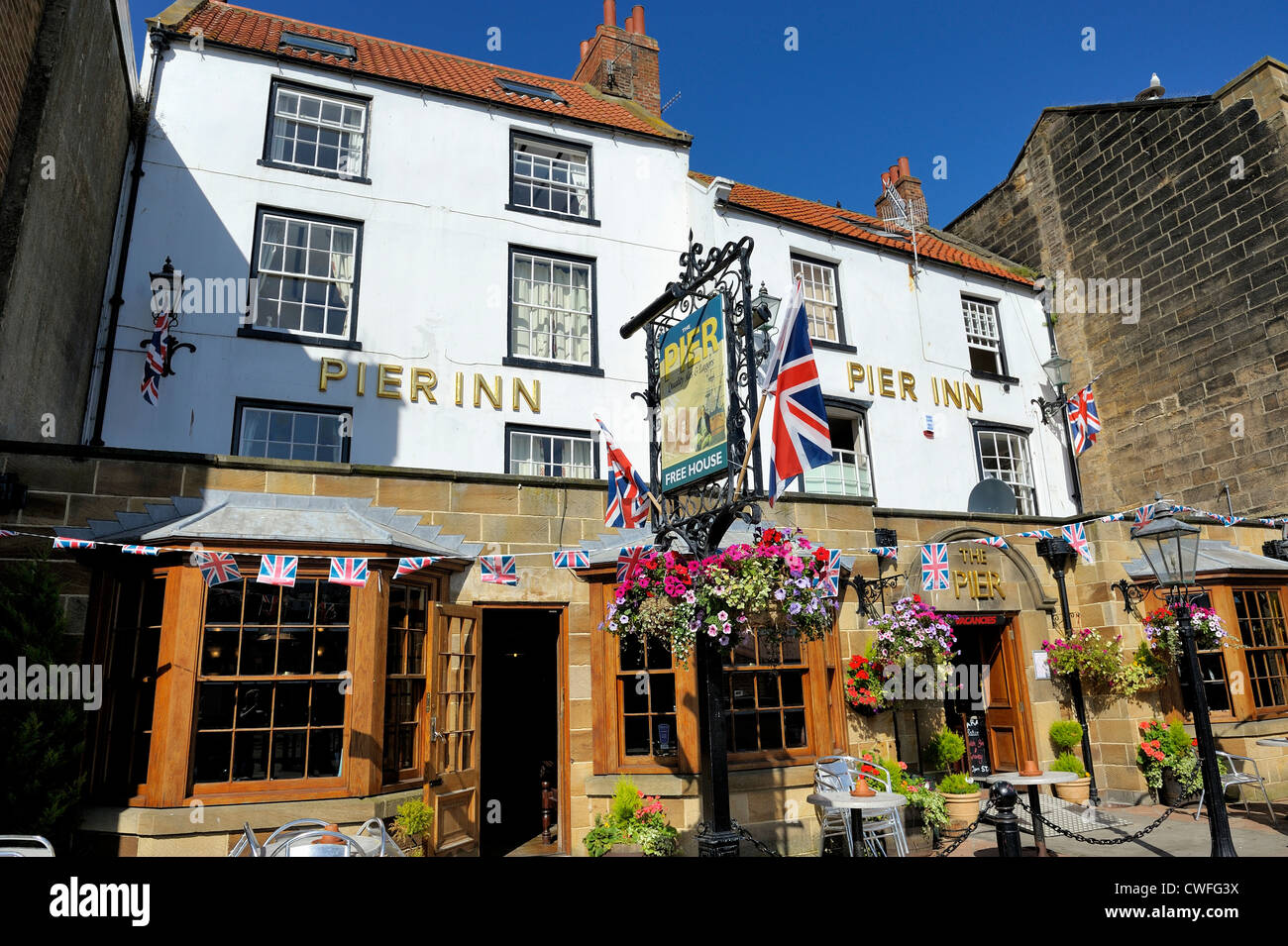The pier inn whitby north yorkshire england uk Stock Photo - Alamy