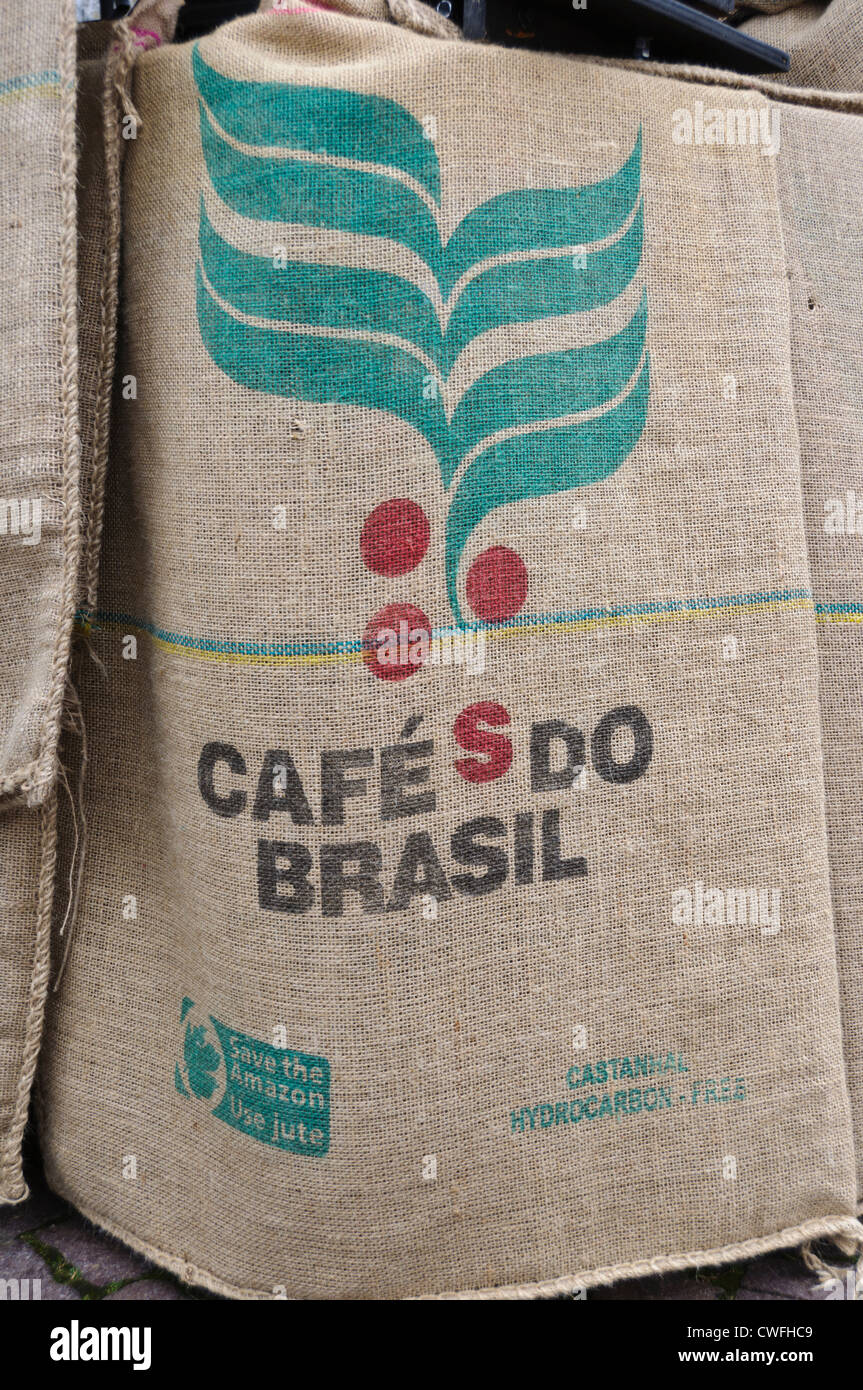 CAFÉ S DO BRASIL Save the Amazon use jute bag for Brazilian coffee Stock Photo