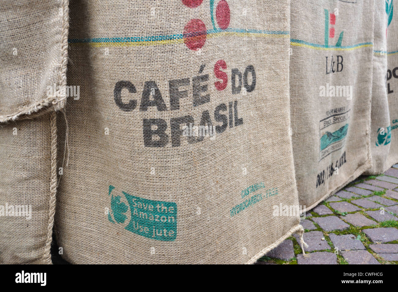 CAFÉ S DO BRASIL Save the Amazon use jute bag for Brazilian coffee Stock Photo