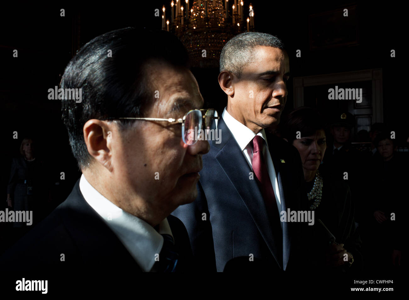 President Barack Obama and President Hu Jintao of China wait in the Green Room of the White House before their press conference Stock Photo