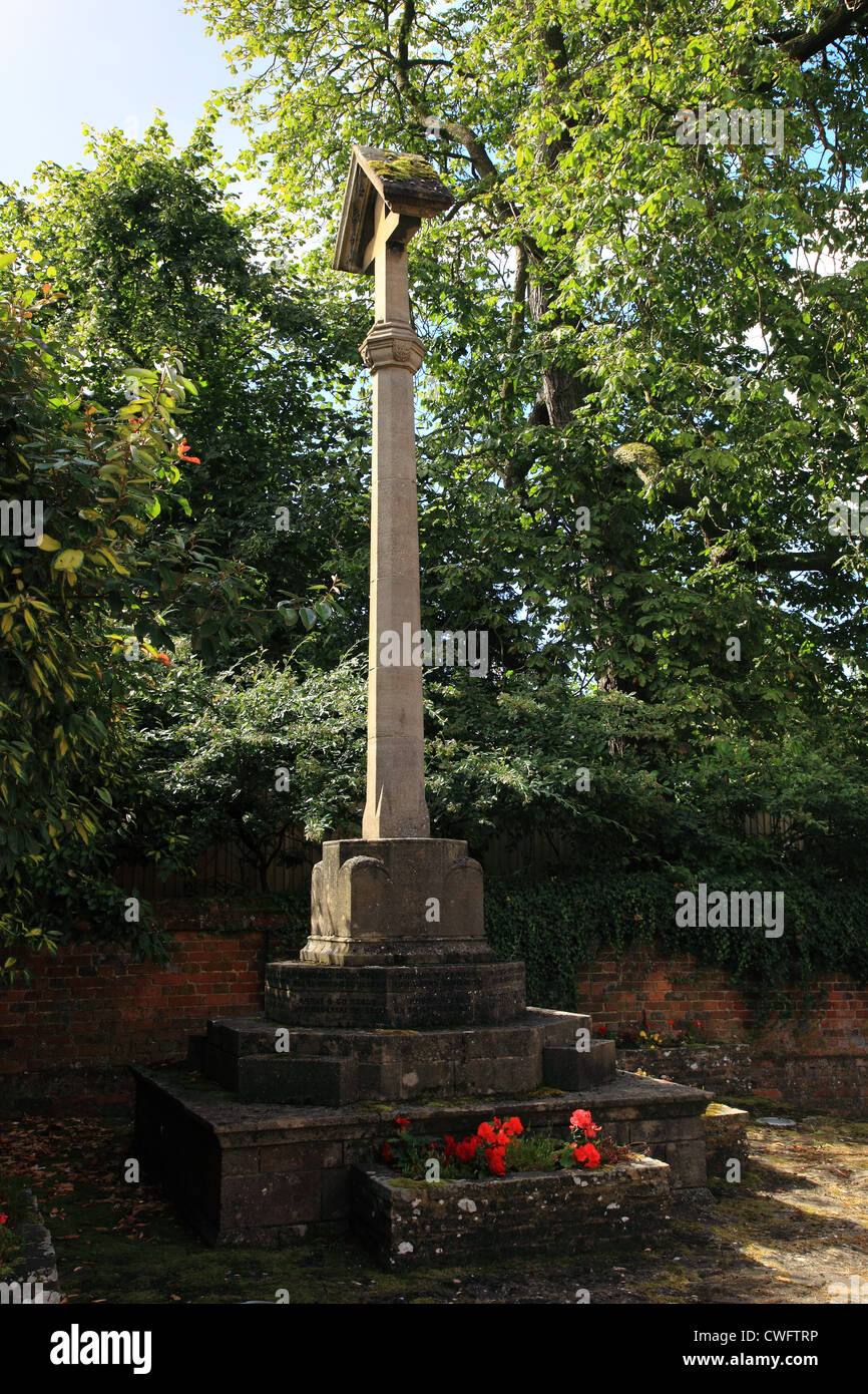 Memorial Cross in Puttenham village, Surrey Hills, England Stock Photo