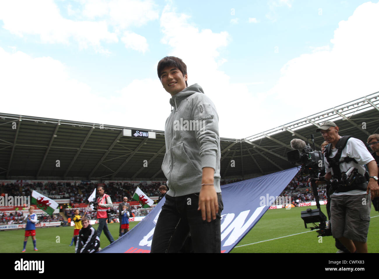 Ki Sung-Yueng is unveiled as new Swansea City Signing at the Liberty Stadium Stock Photo