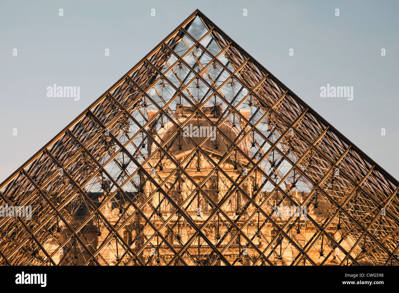 Louvre glas pyramid Paris Stock Photo