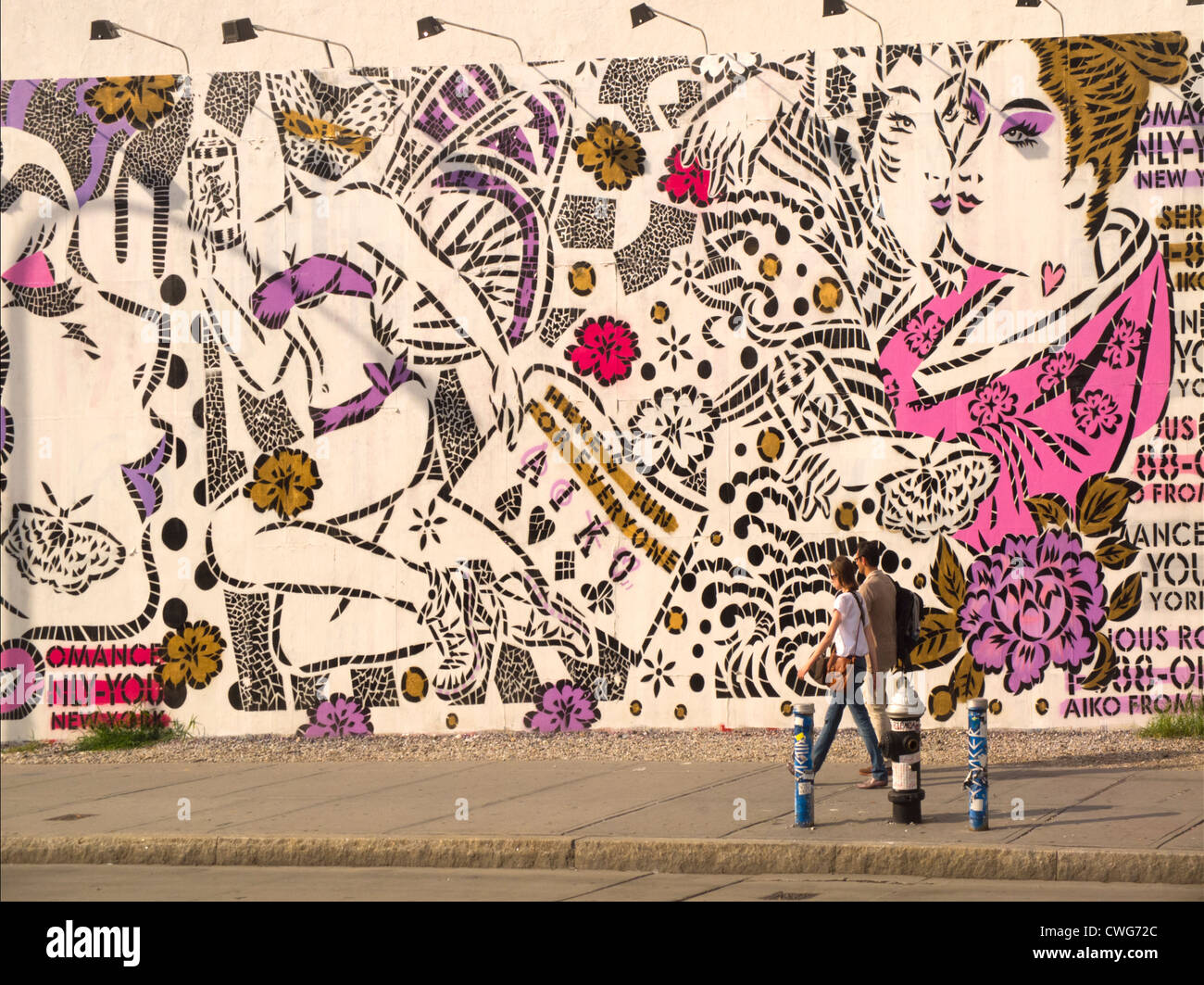 Couple playing cards drawing hi-res stock photography and images - Alamy