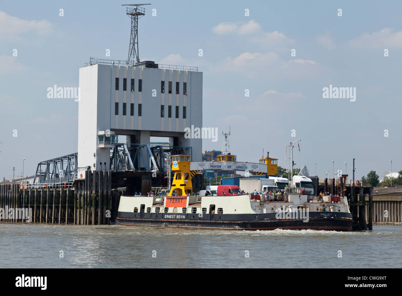 Woolwich car ferry hires stock photography and images Alamy