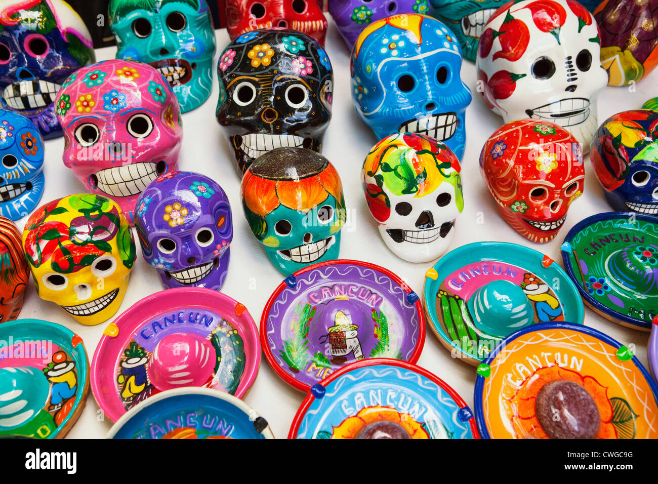Colorful ceramics, Market 28 (Mercado 28), Cancun, Yucatan Peninsula, Quintana Roo, Mexico Stock Photo