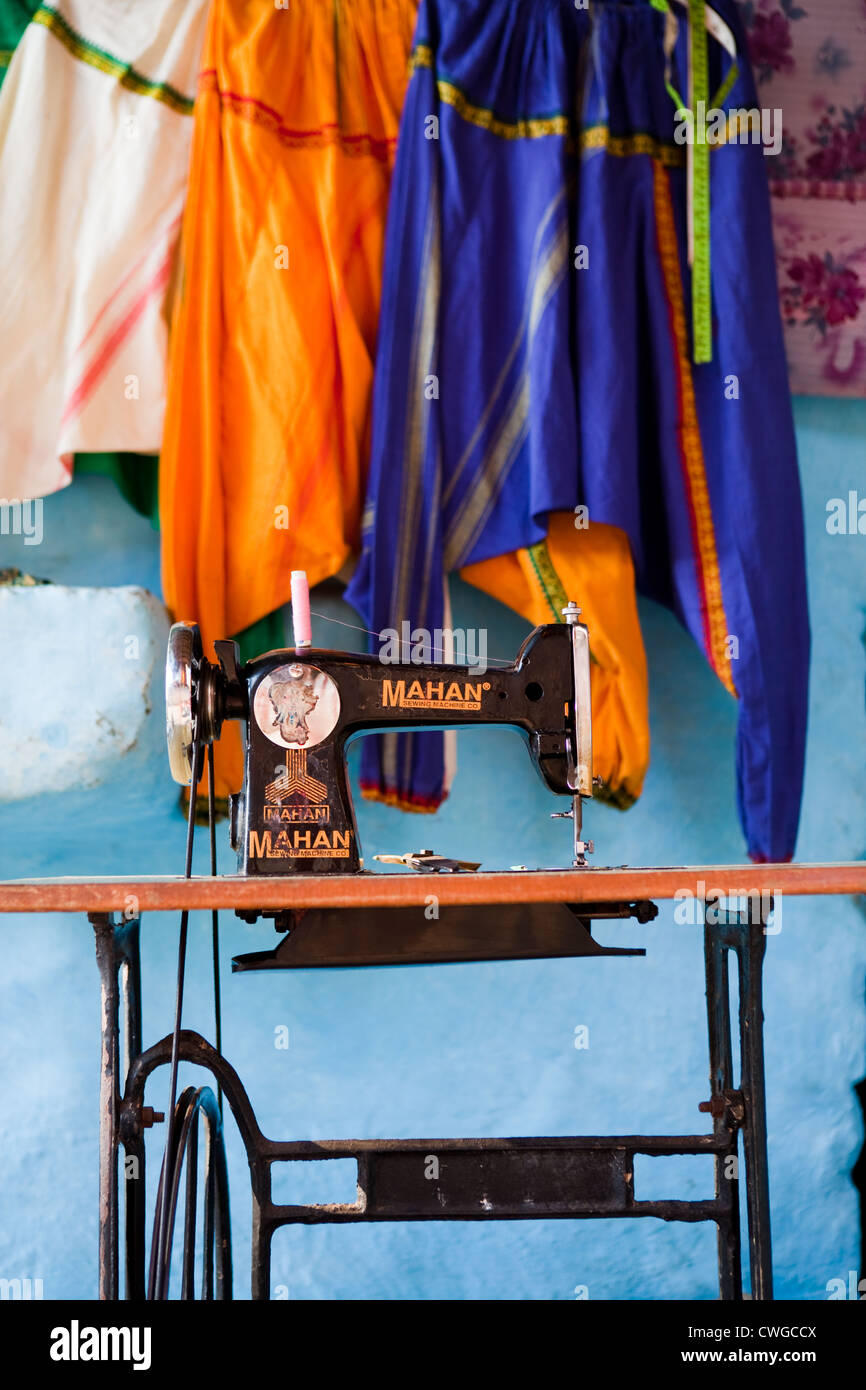 Sewing machine at tailors in Hampi Bazaar Stock Photo Alamy