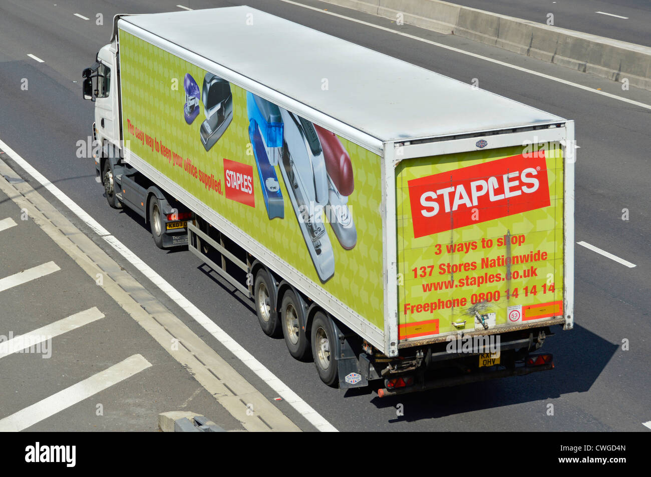 Staples delivery truck hires stock photography and images Alamy