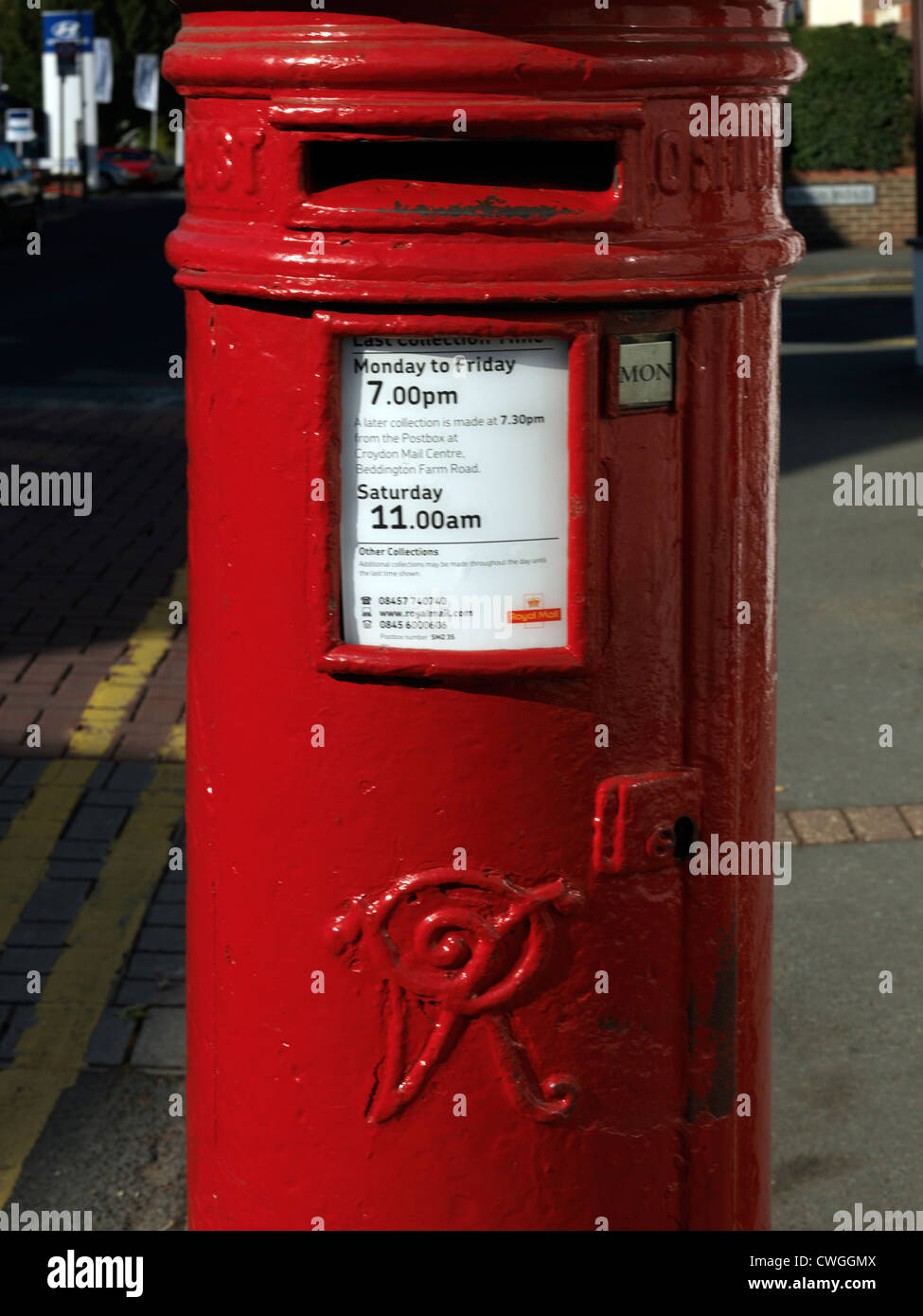 Victorian (VR) Royal Mail Post Box England Stock Photo: 50151498 - Alamy