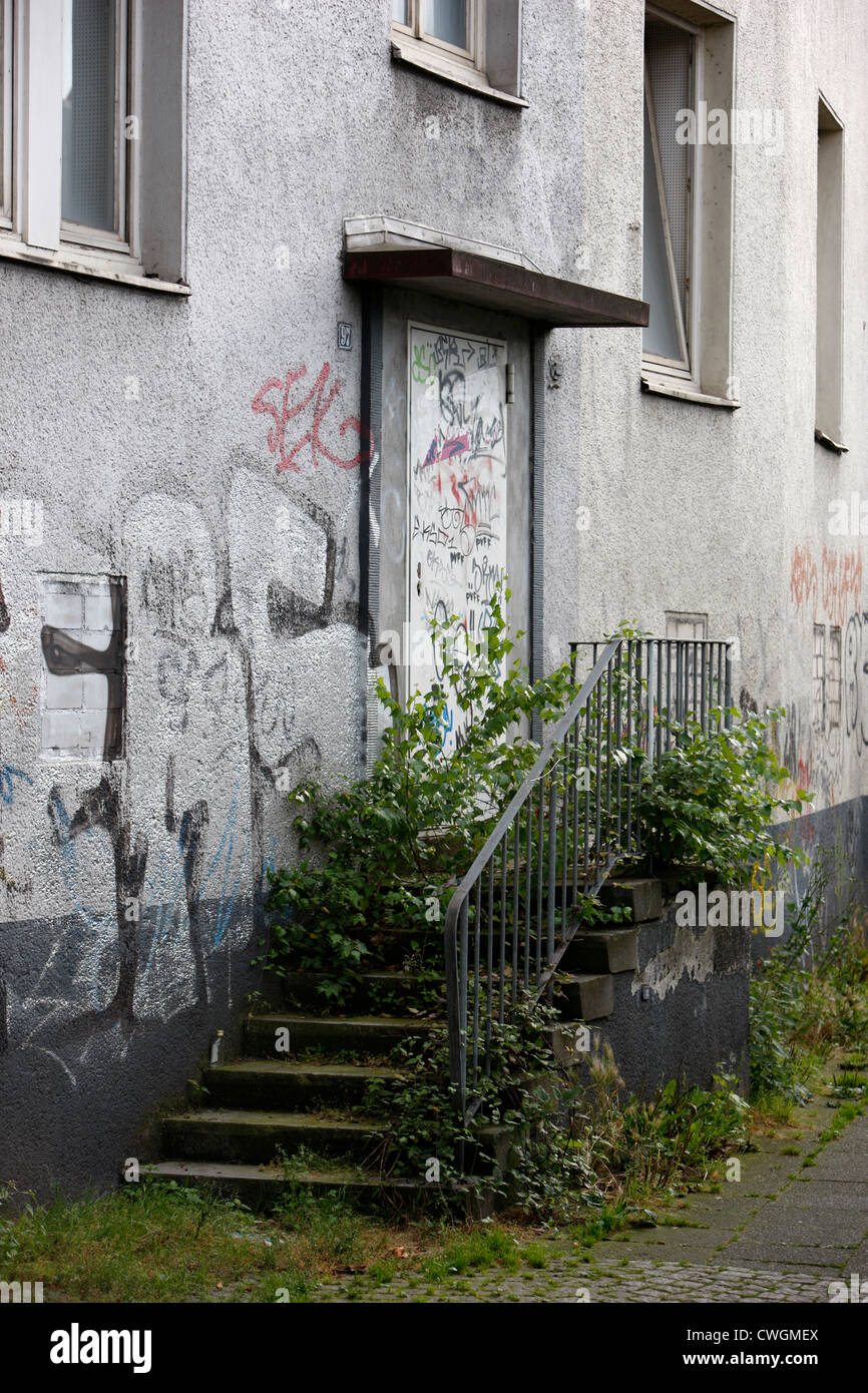 Empty house, old, rundown, for sale, just off the A40 motorway, Essen