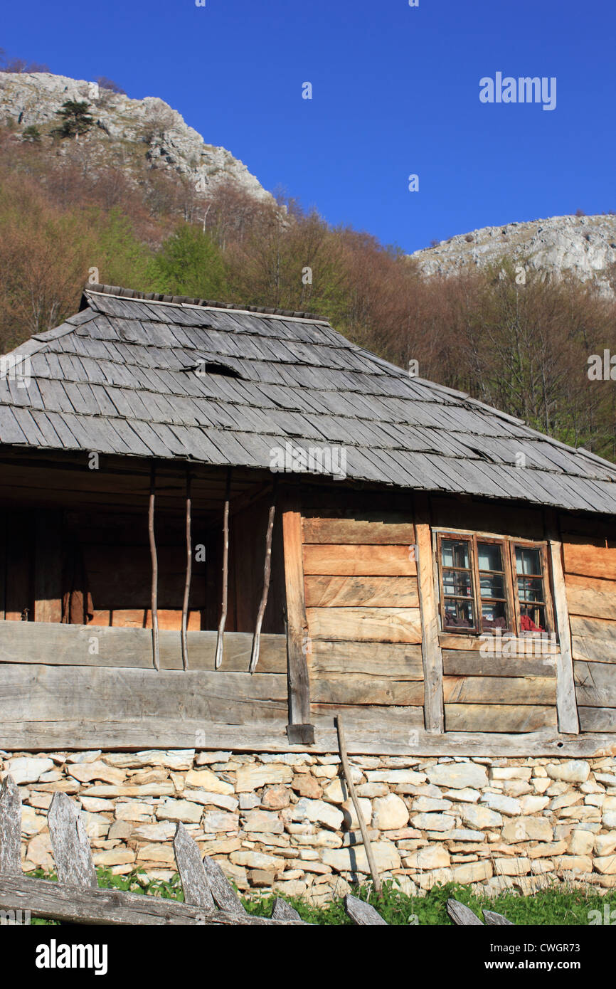 Wooden house romania hires stock photography and images Alamy