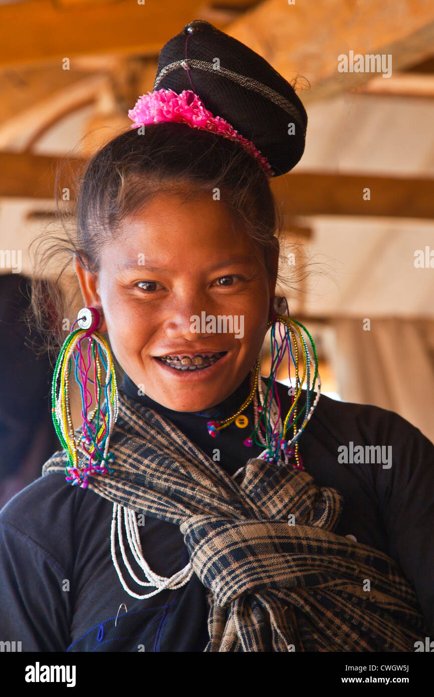 A ANN TRIBAL woman in traditional dress in her village near KENGTUNG also known as KYAINGTONG - MYANMAR Stock Photo