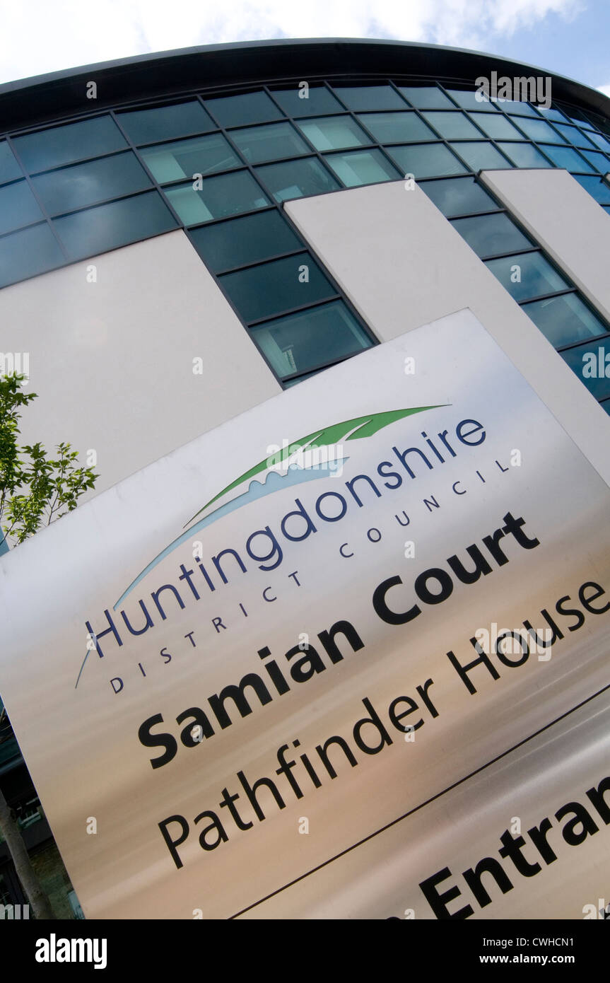 huntingdonshire district council samian court huntingdon office offices
