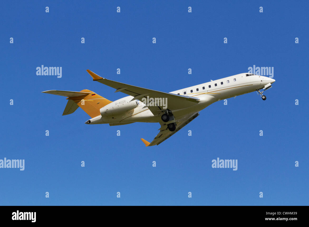 Download Bombardier Global 5000 High Resolution Stock Photography And Images Alamy PSD Mockup Templates