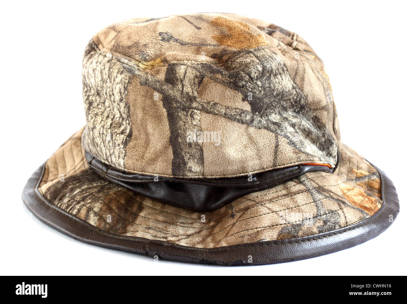 https://c8.alamy.com/comp/CWHN16/camouflage-hunting-hat-over-whte-background-CWHN16.jpg