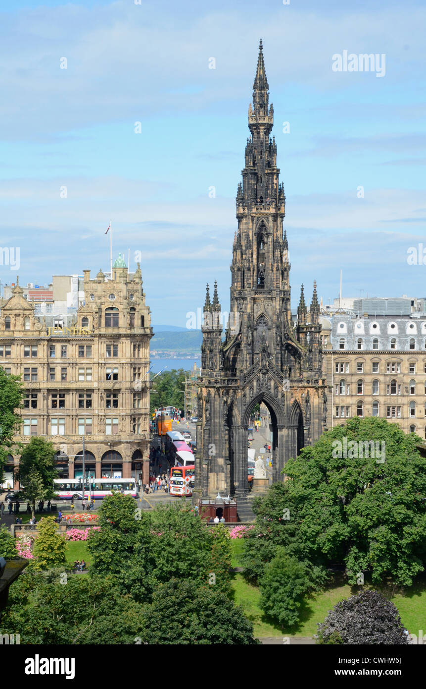 Prince's Street with Walter Scott Memorial, Edinburgh, Scotland, UK Stock Photo