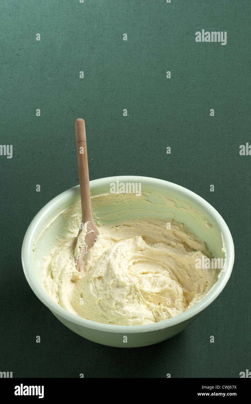 Basic Sponge Dough Stock Photo Alamy