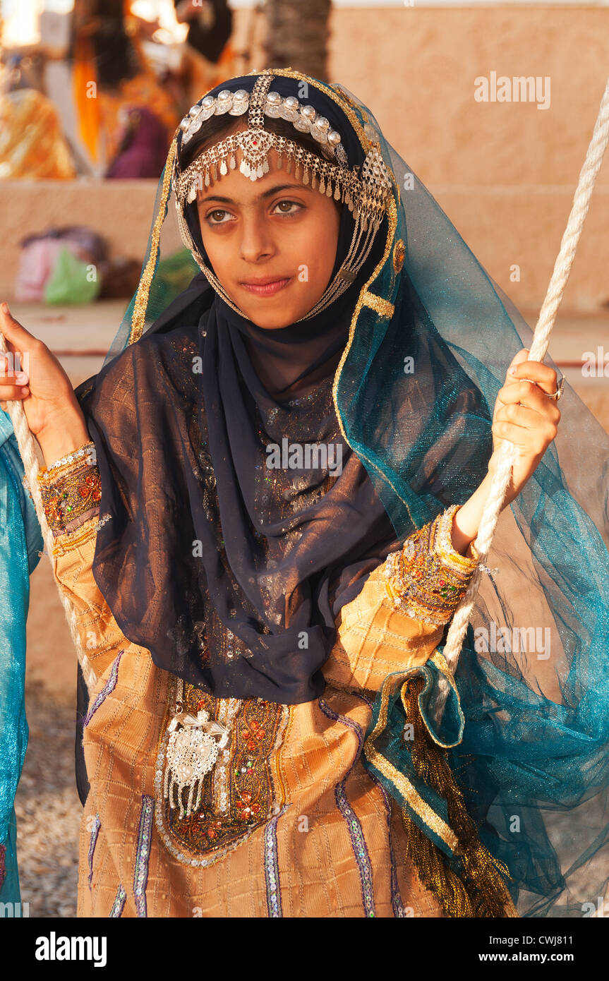 Elk207-1580v Oman, Muscat, Muscat Festival, girl in traditional dance costume Stock Photo