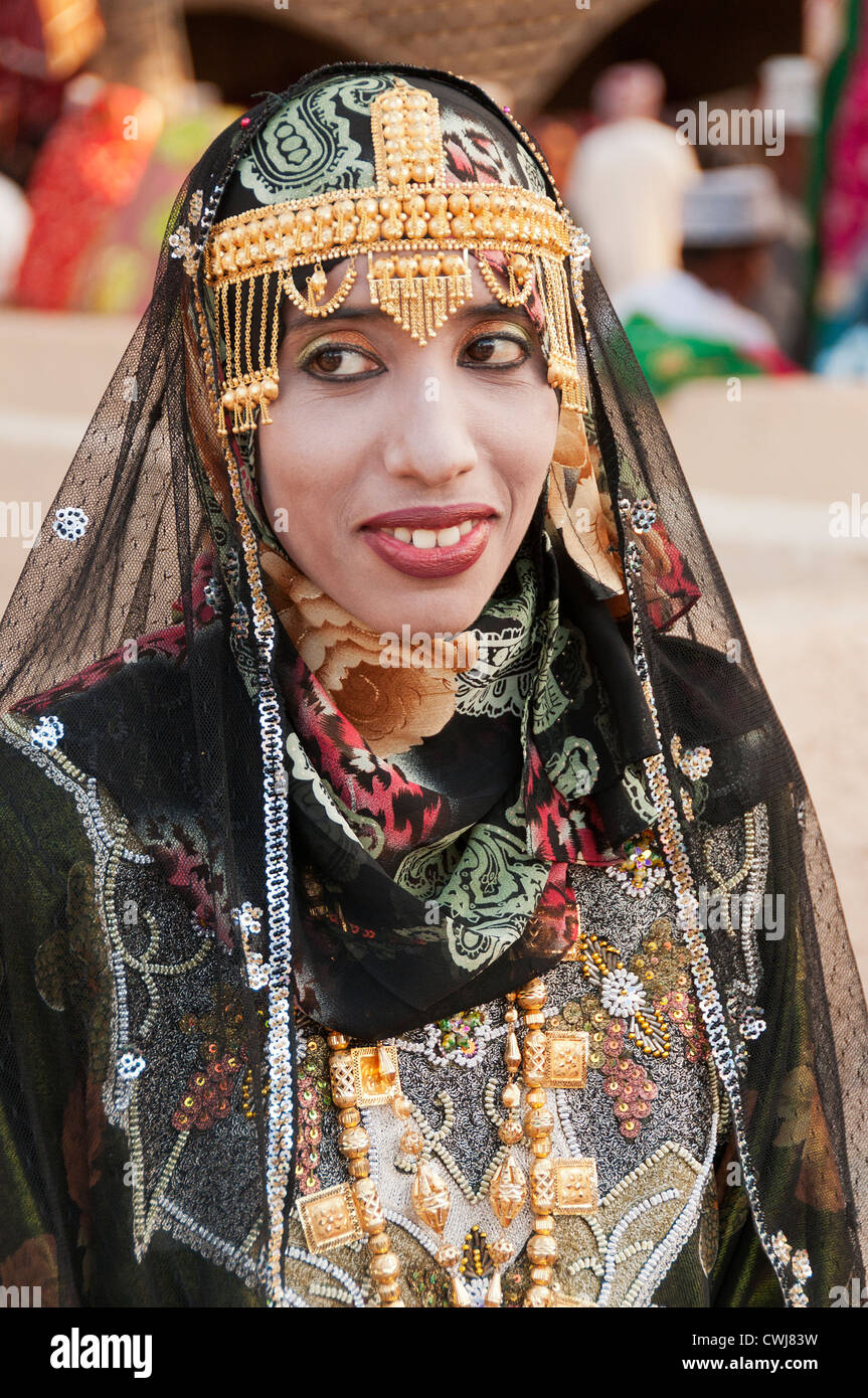 Elk207-1603v Oman, Muscat, Muscat Festival, woman in traditional dance costume Stock Photo