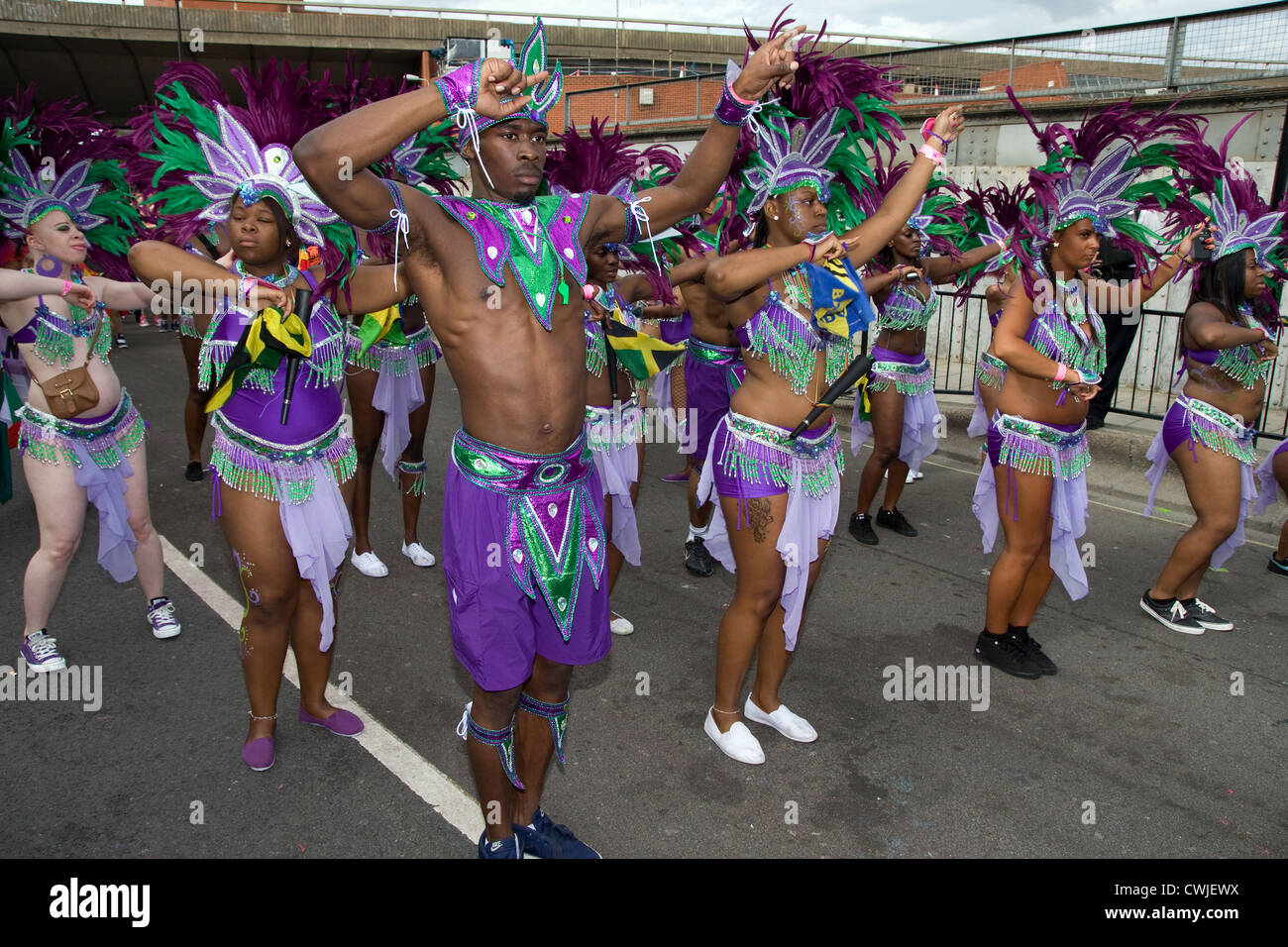 Nottinghill carnival dancers hi-res stock photography and images - Alamy