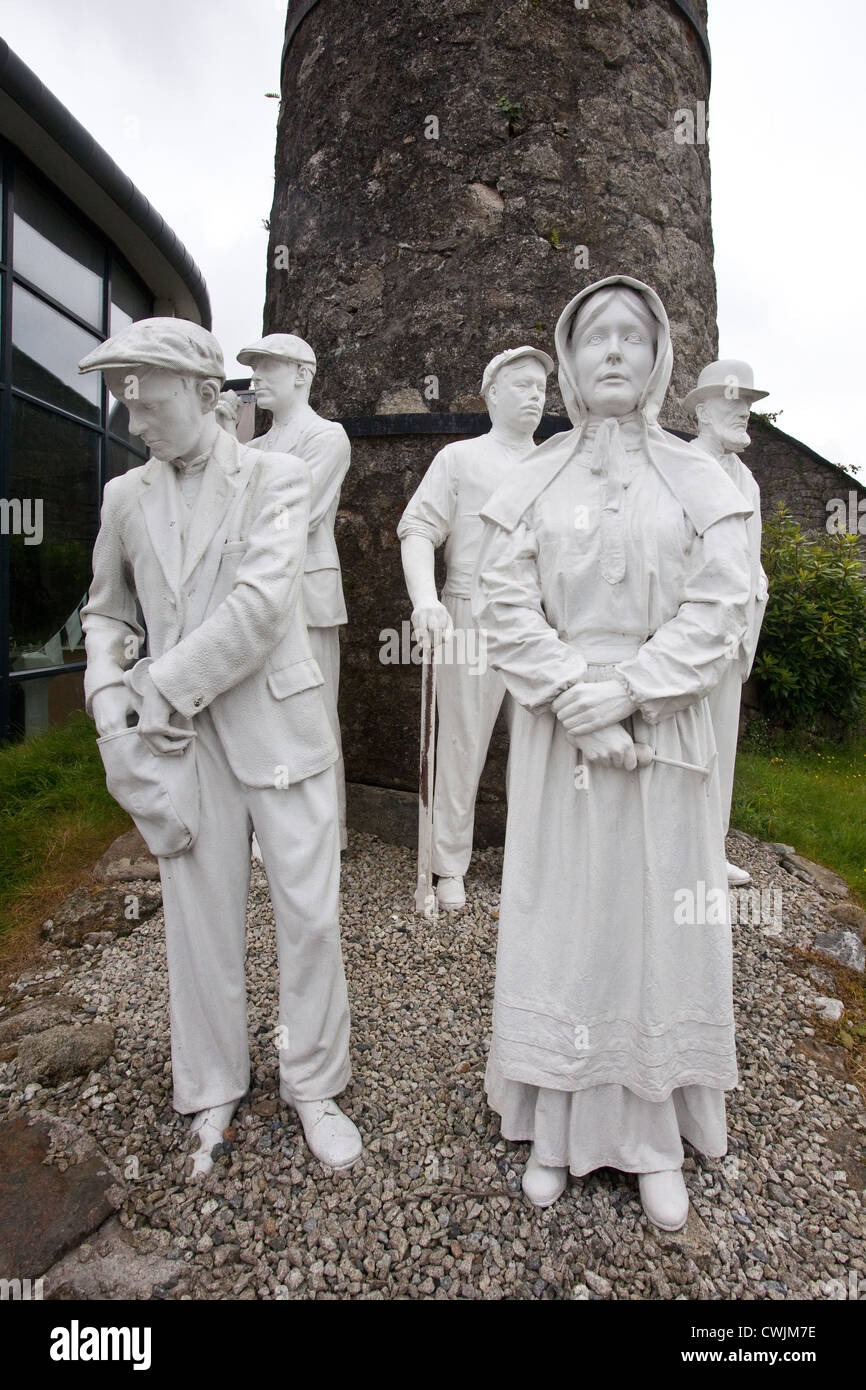 Clay worker statue near the entrance to Wheal Martyn China Clay Museum