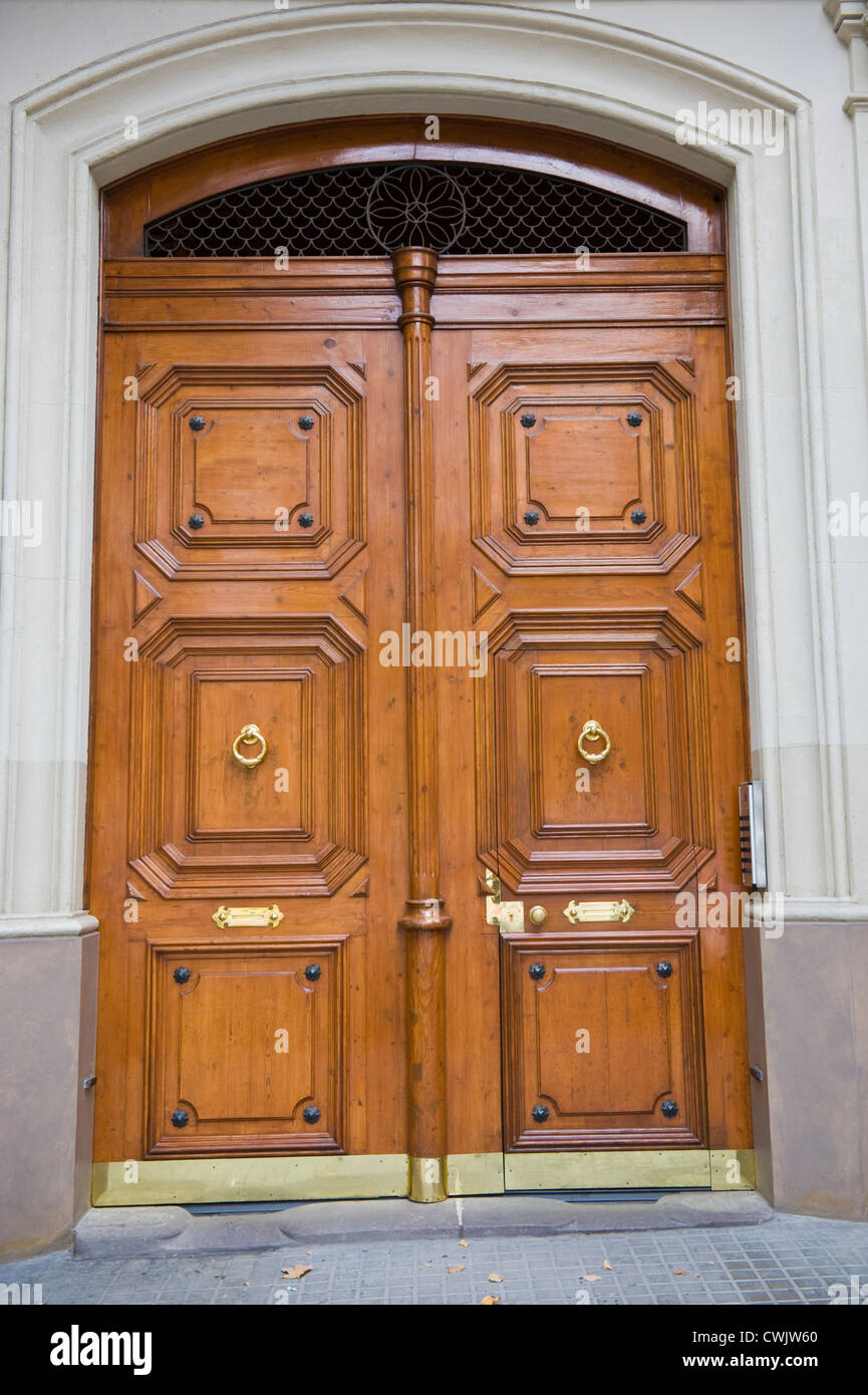 Apartment building front door hires stock photography and images Alamy