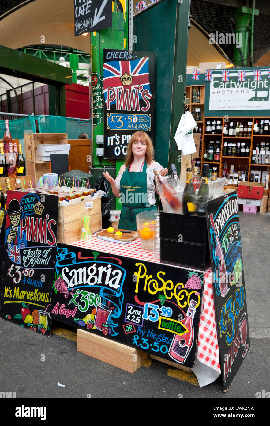 Alcohol drink stall, Borough Market, London, England, UK Stock Photo