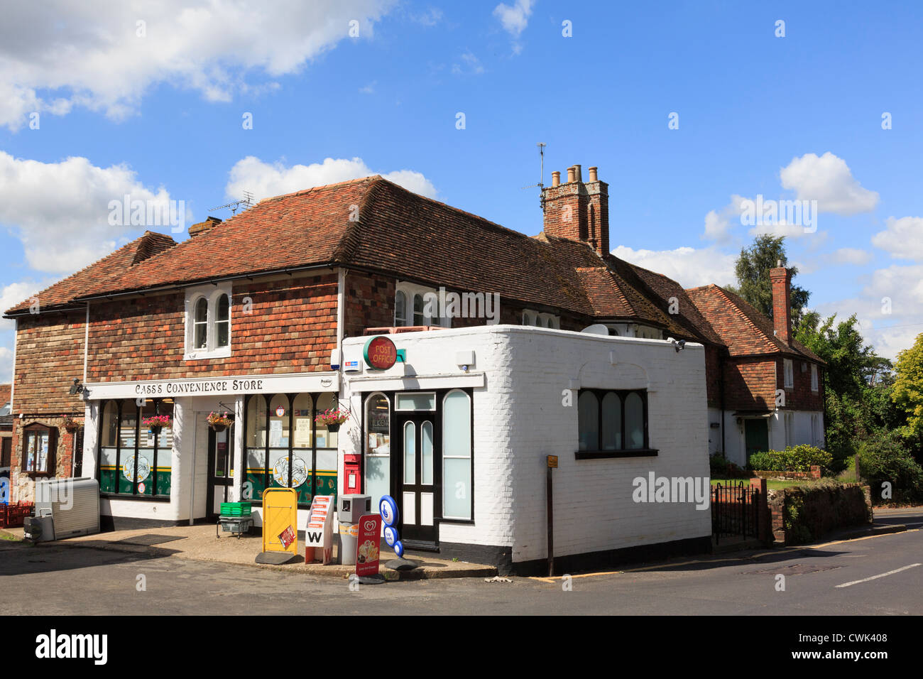 Post Office shop and convenience store in historic Kentish village of Pluckley, Ashford, Kent, England, UK, Britain Stock Photo