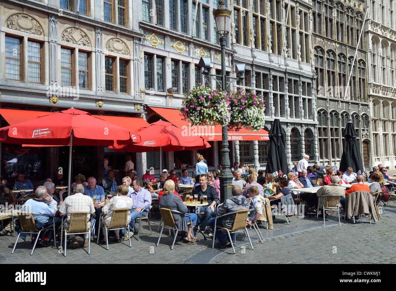 Outdoor restaurants in 16th-century Guildhouses, Grote Markt, Antwerp, Antwerp Province, The Flemish Region, Belgium Stock Photo