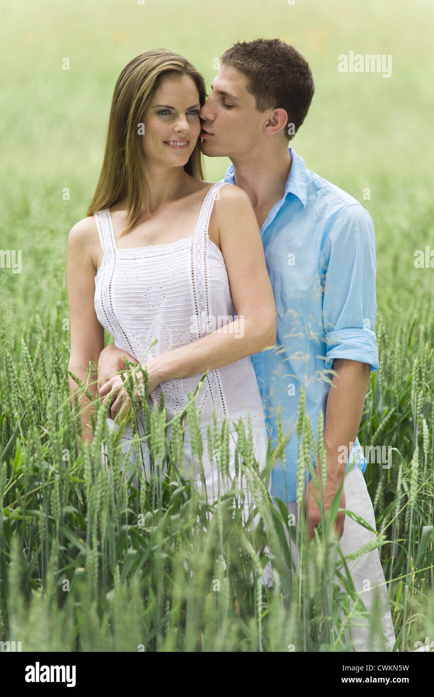 Romantic couple kissing in corn hi-res stock photography and images - Alamy