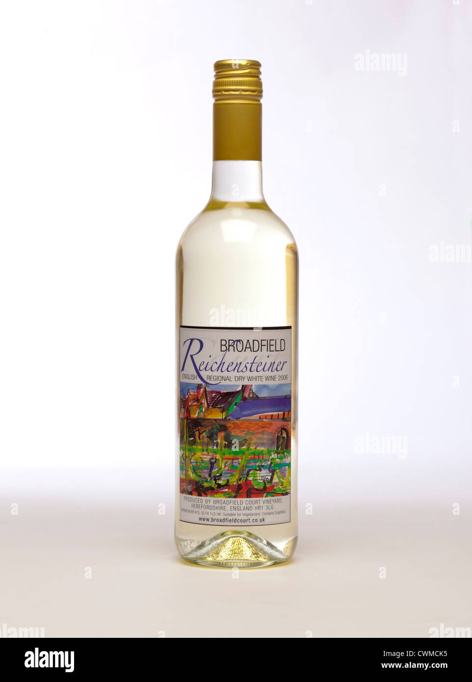 Reichensteiner English dry white wine Stock Photo Alamy