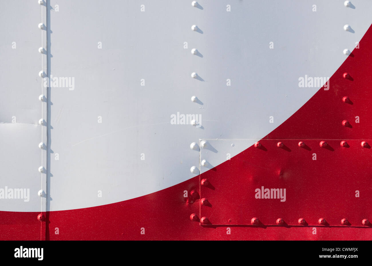 Red metal texture hi-res stock photography and images - Alamy