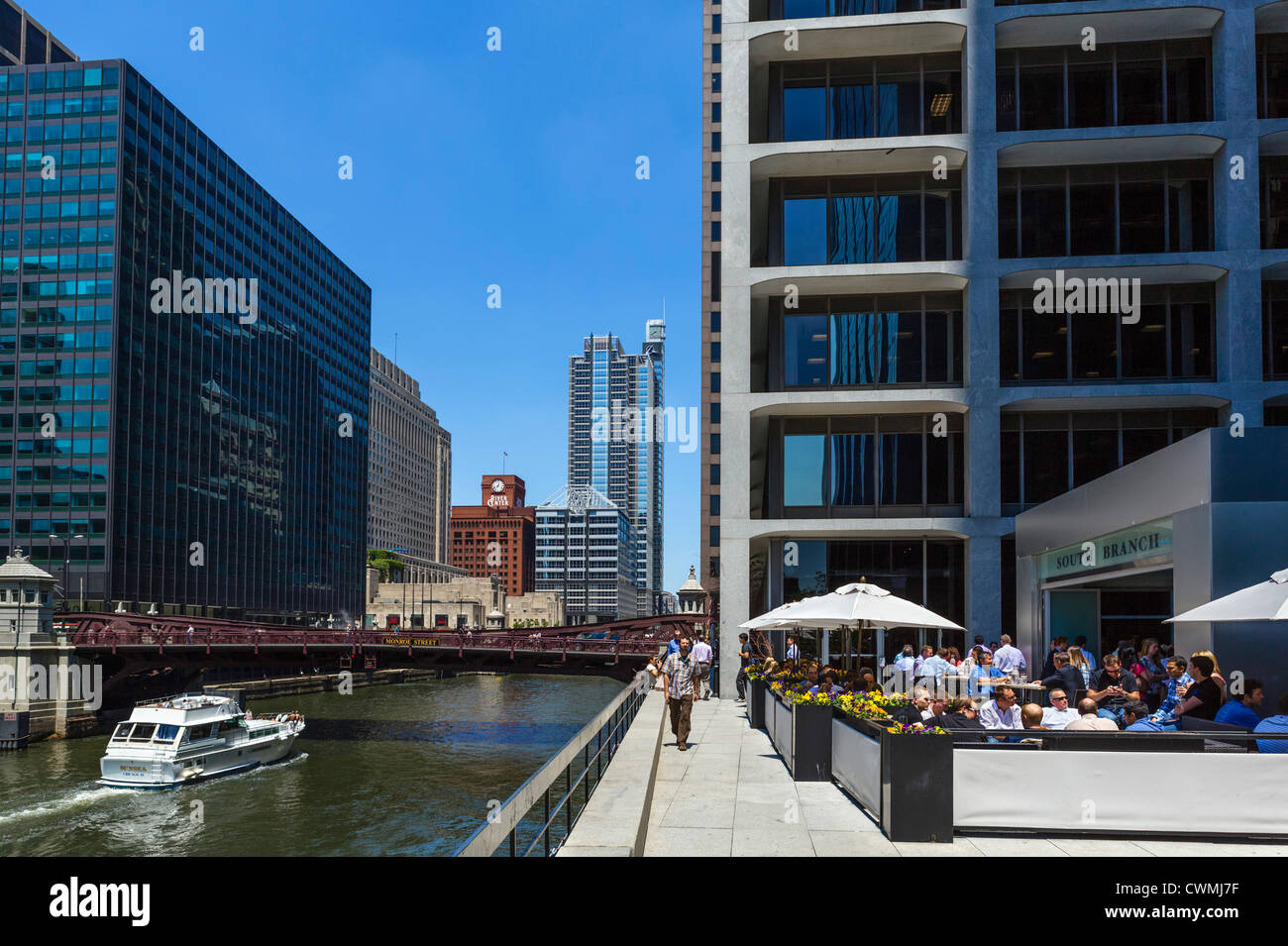 Restaurant terrace overlooking Chicago River with Monroe Street Bridge