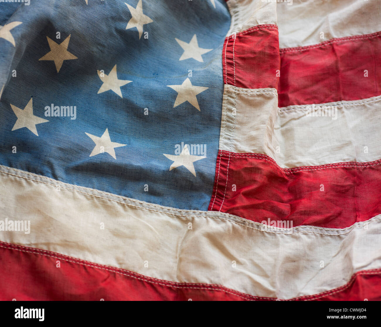 Boston, MA USA - Shopping Mall Store Front with American Flag Waving with a  Big Clock beside it Stock Photo - Image of patriotism, entrance: 108182202