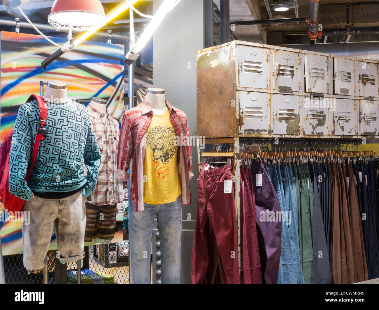 Urban Outfitters Store on Fifth Avenue, NYC Stock Photo Alamy