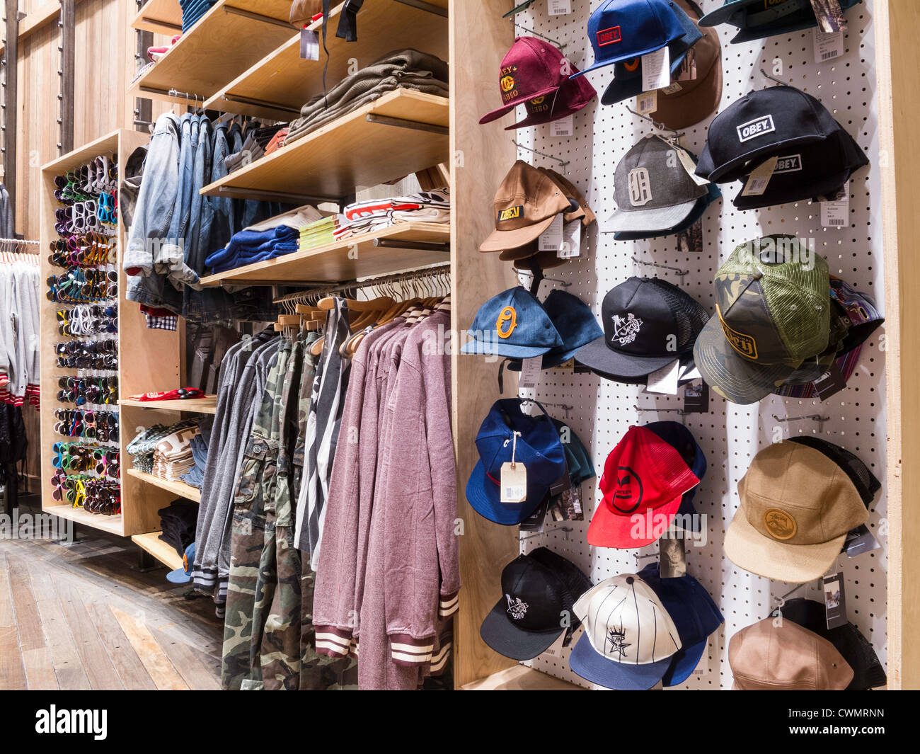Urban Outfitters Store on Fifth Avenue, NYC Stock Photo Alamy