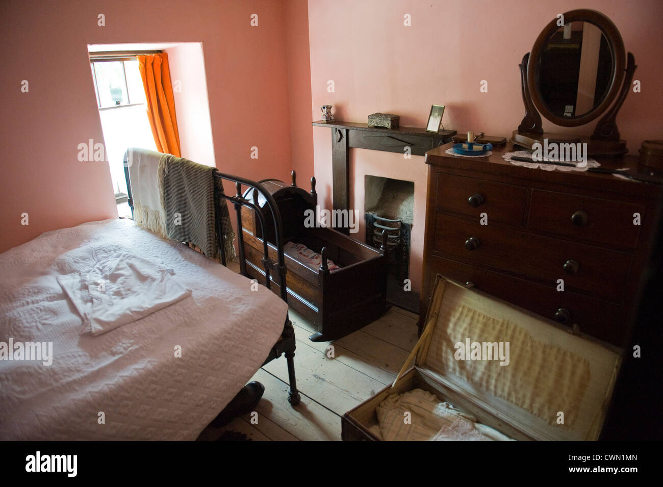 Early 1900 Bedroom Stock Photo 50249493 Alamy