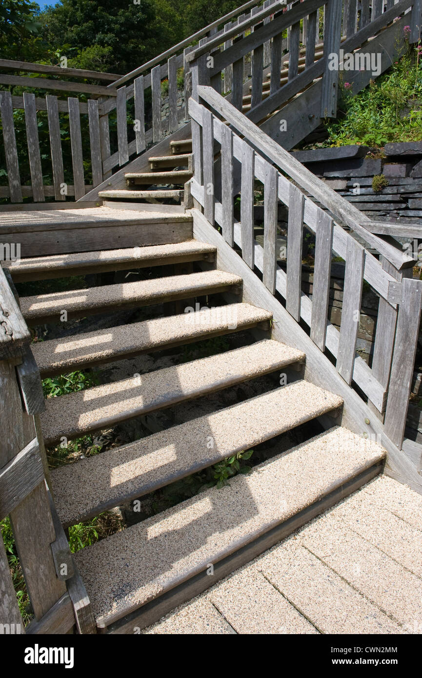 Stairs that curve hi-res stock photography and images - Alamy