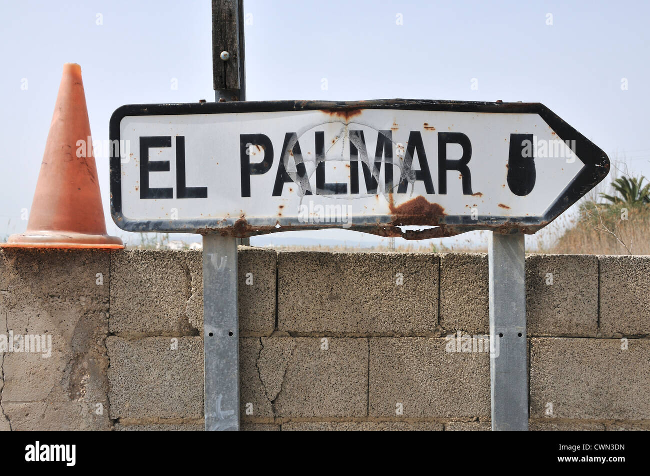 Direction sign to El Palmar (La Albufera, coastal village). Valencian ...