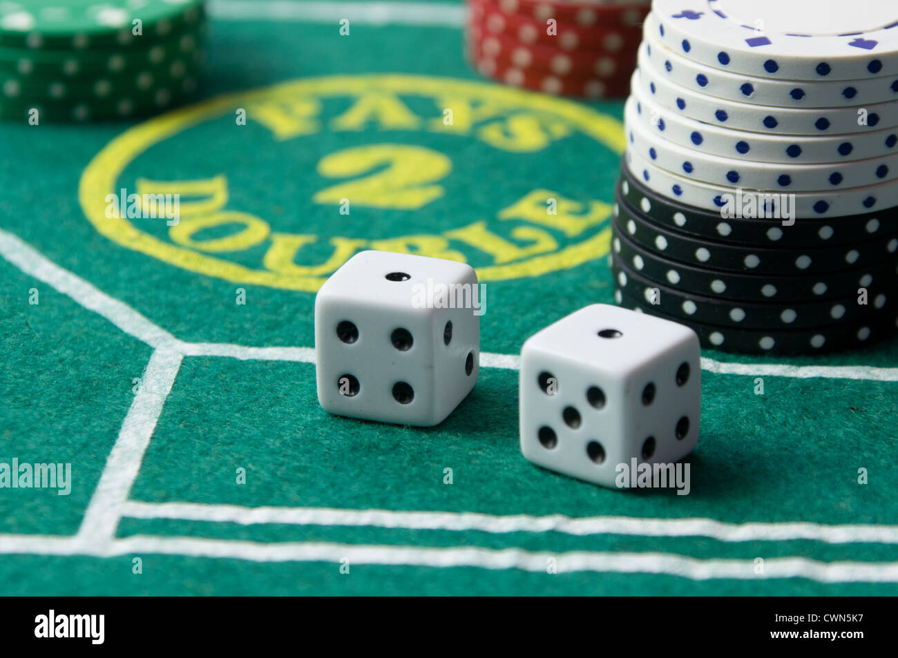 Dice roll hires stock photography and images Alamy