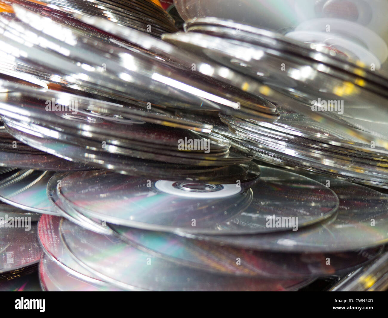 Obsolete 0ld CD DVD optical media discs Stock Photo Alamy