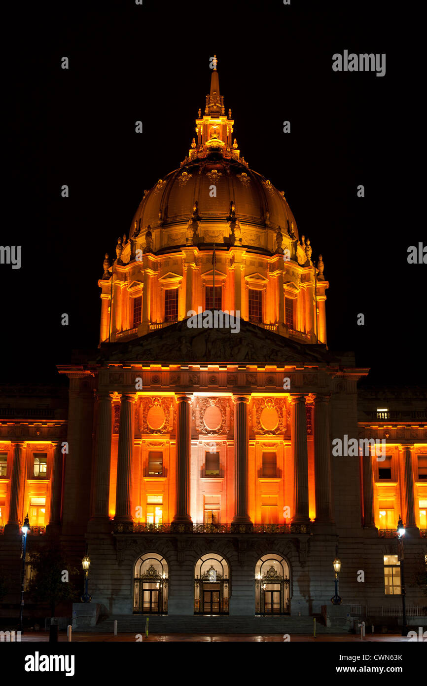 San Francisco City Hall goes orange to celebrate its baseball team: the SF GIANTS. California, USA. Stock Photo