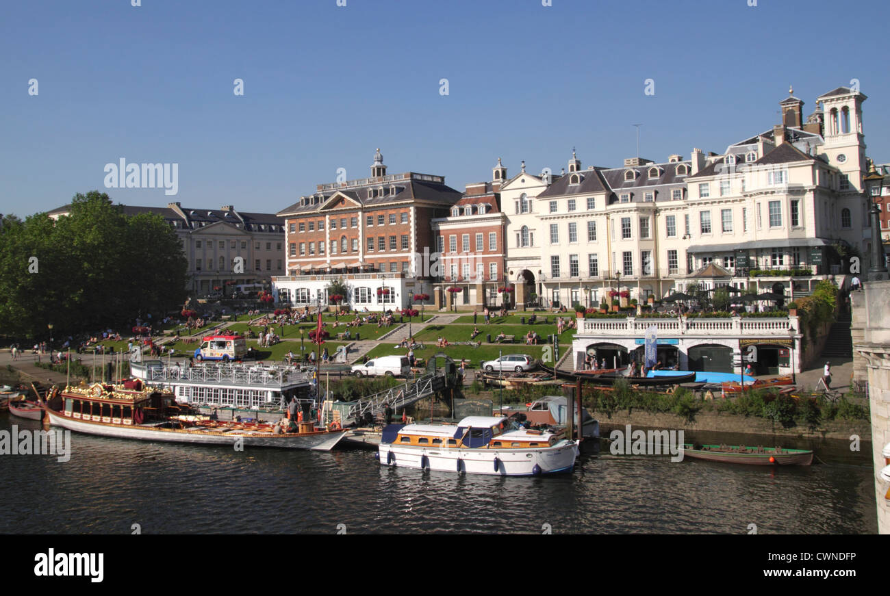 Richmond Escorts