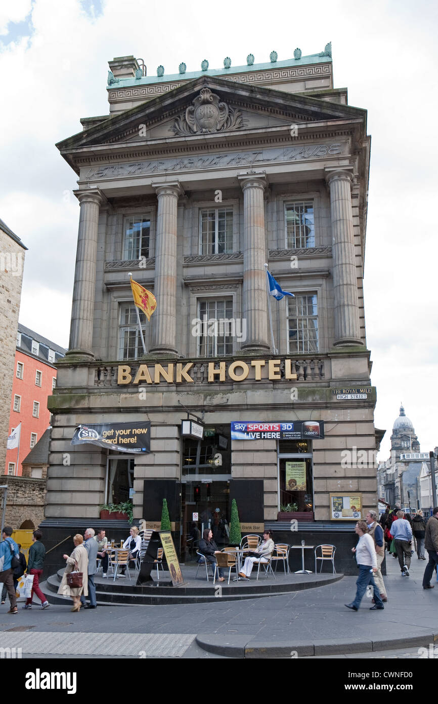The Bank Hotel In Edinburgh Scotland in the Royal Mile Stock Photo