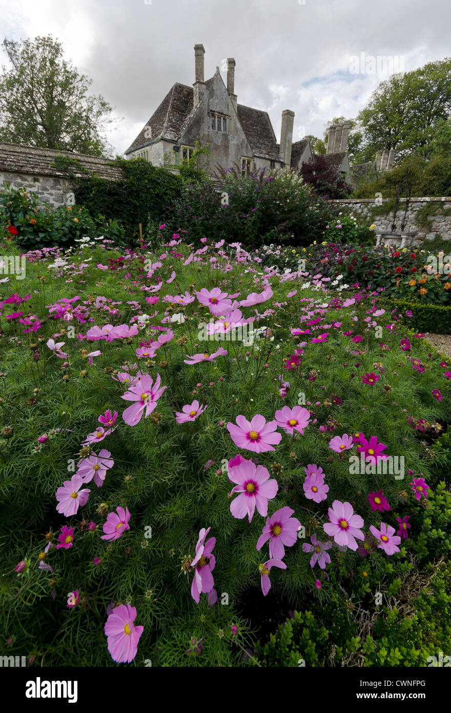 Avebury manor house hi-res stock photography and images - Alamy