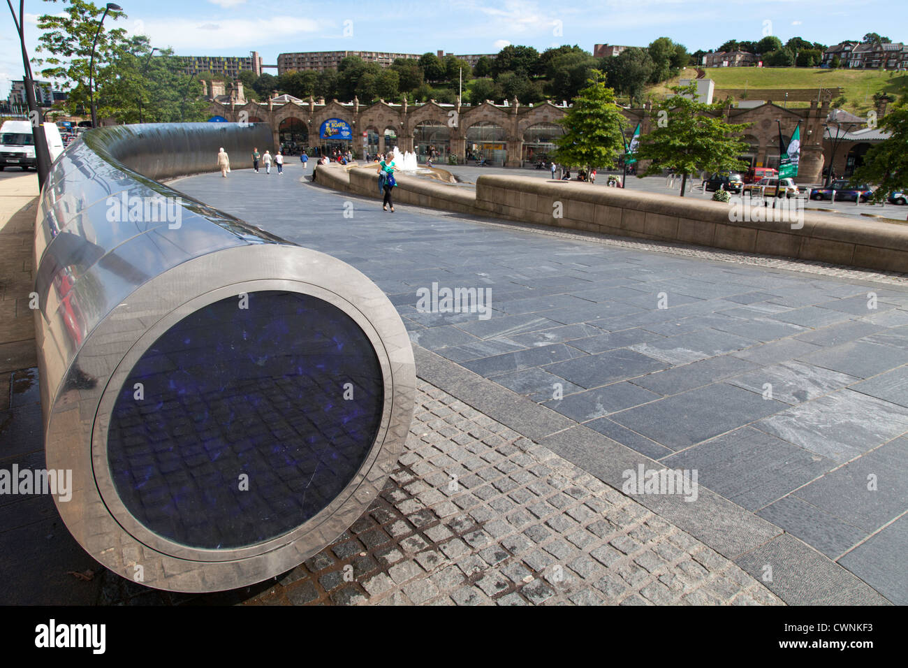 Sheaf square outside Sheffield train station with the water feature and the cutting edge sculpture Stock Photo