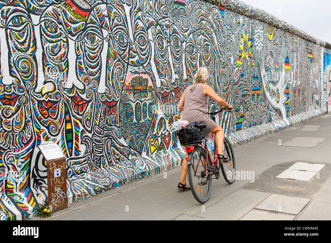 Europe, Germany, Berlin, Graffiti on the East Side Gallery Stock Photo