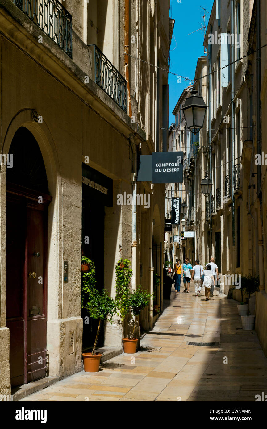 France, Herault, Montpellier, historical center, the Ecusson, rue du Bras  de Fer Stock Photo - Alamy